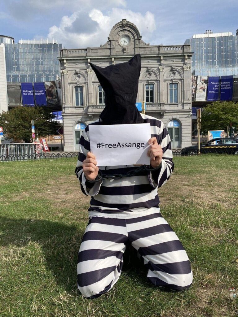 #FreeAssange in Brussels